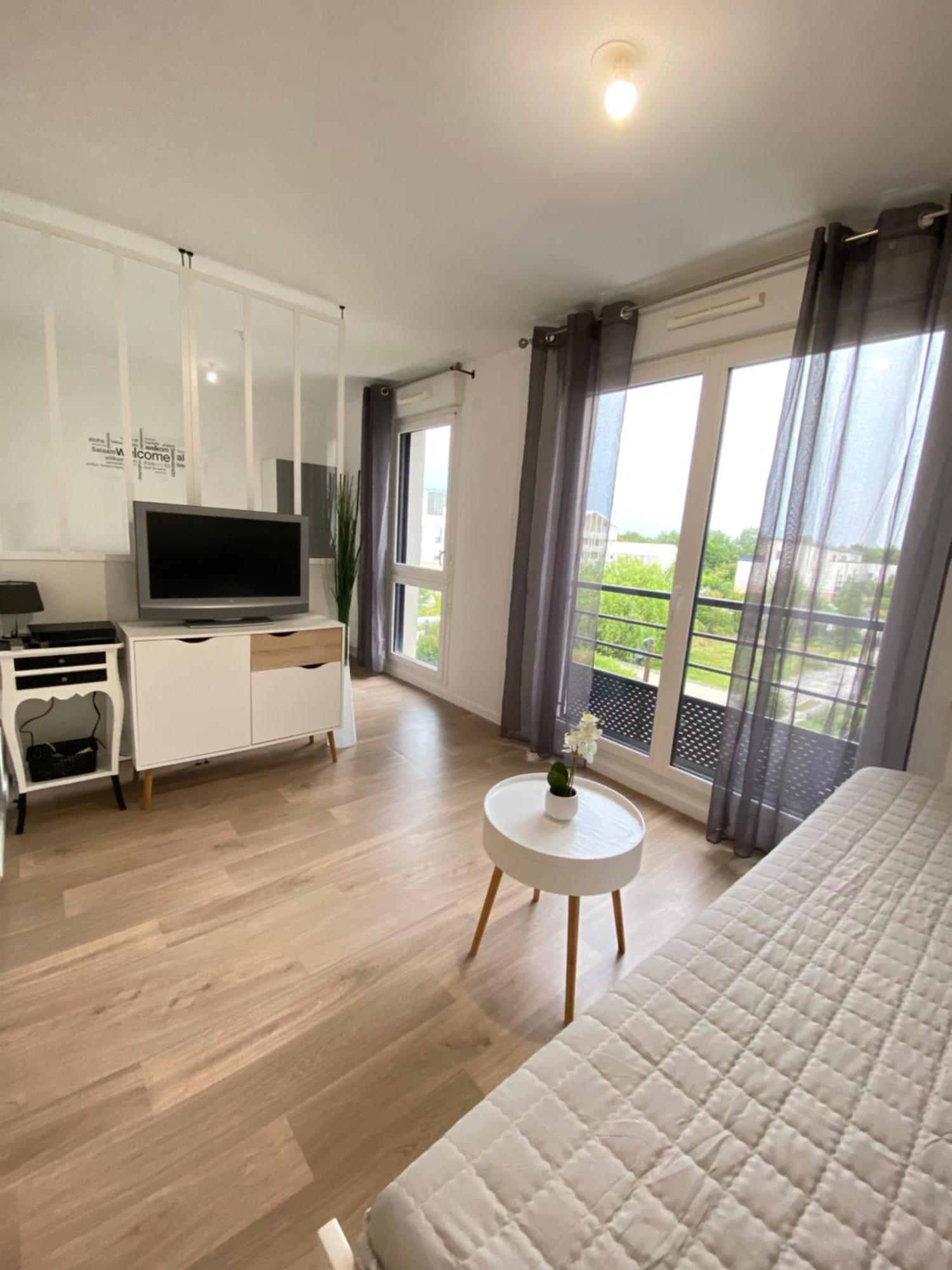Grand Studio Montevrain - Disneyland Rer A מראה חיצוני תמונה